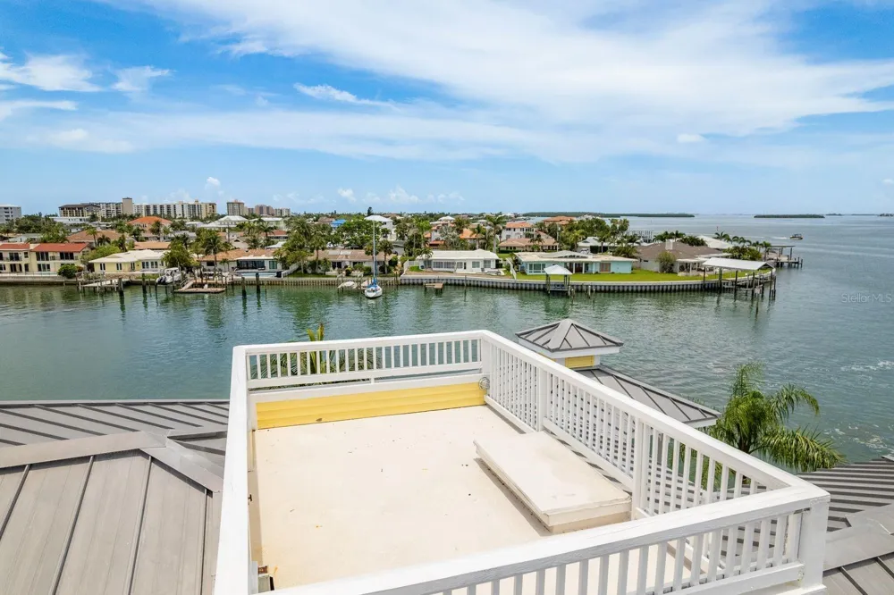442 MIDWAY ISLAND Clearwater Beach, FL 33767
