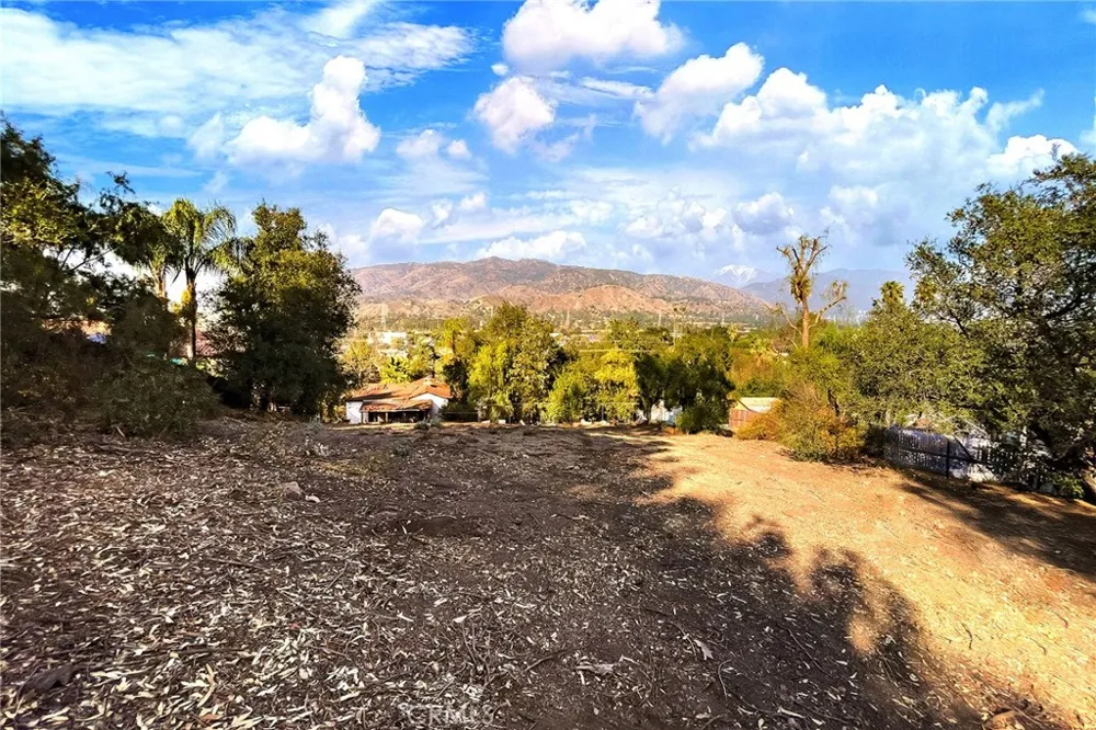Dallas San Dimas, CA 91733