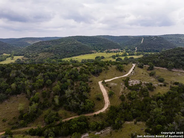 1634 Mickle Creek Medina, TX 78005