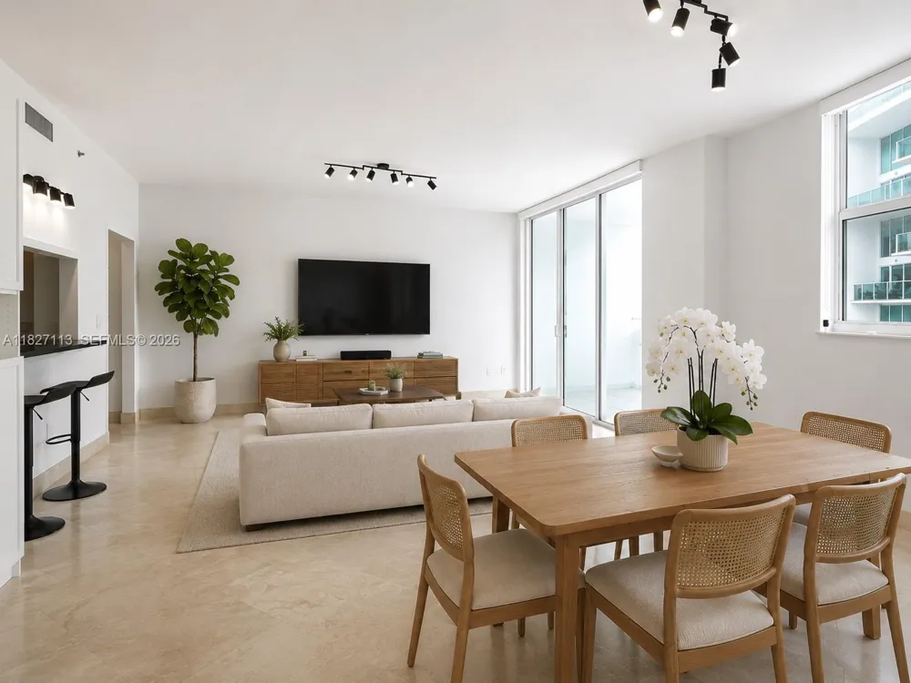 31 SE 5th St #4021 Miami, FL 33131