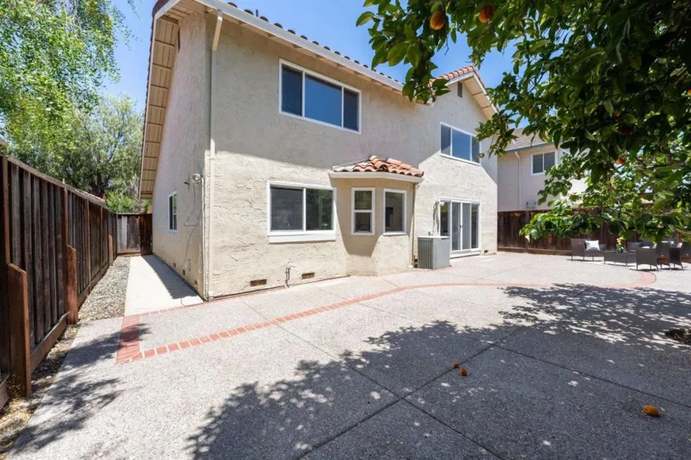 800 Los Positos Drive Milpitas, CA 95035