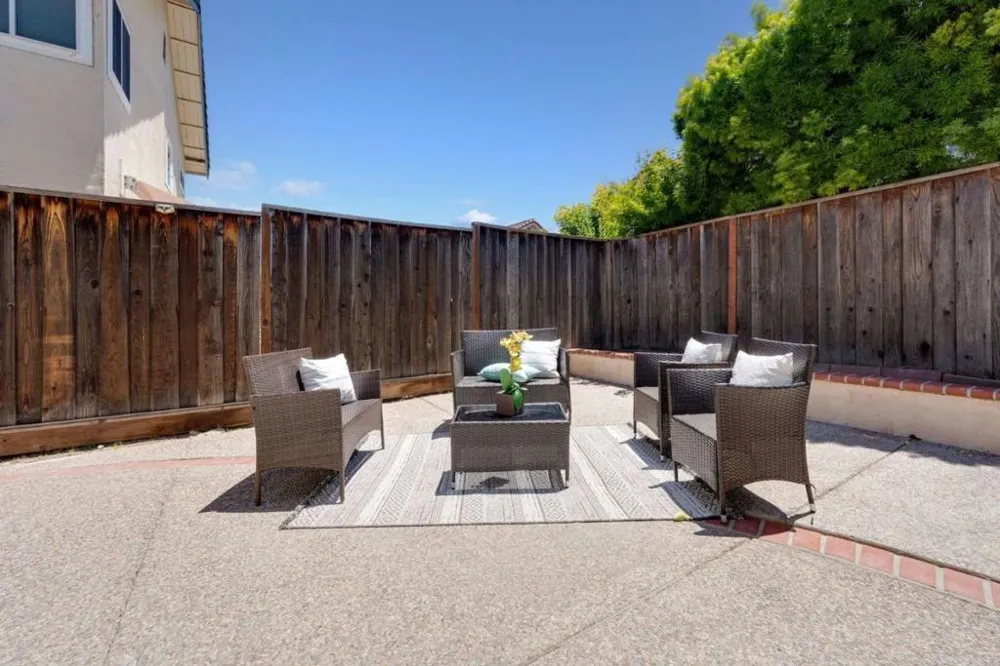 800 Los Positos Drive Milpitas, CA 95035