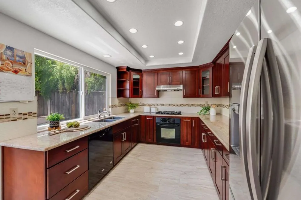 800 Los Positos Drive Milpitas, CA 95035