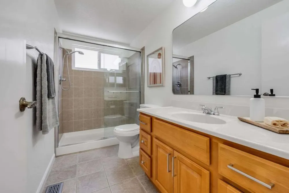 800 Los Positos Drive Milpitas, CA 95035