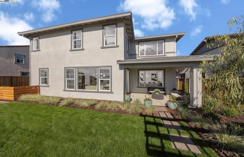 515 E Fiorino Street Mountain House, CA 95391
