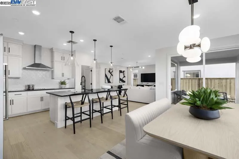 515 E Fiorino Street Mountain House, CA 95391