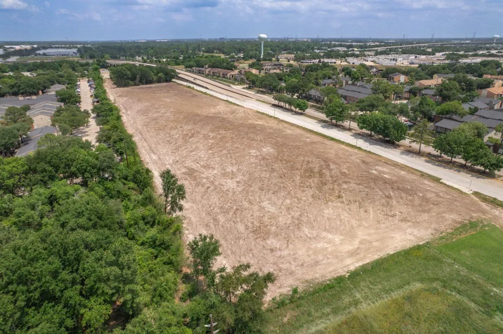 1003 Greens Road Houston, TX 77060