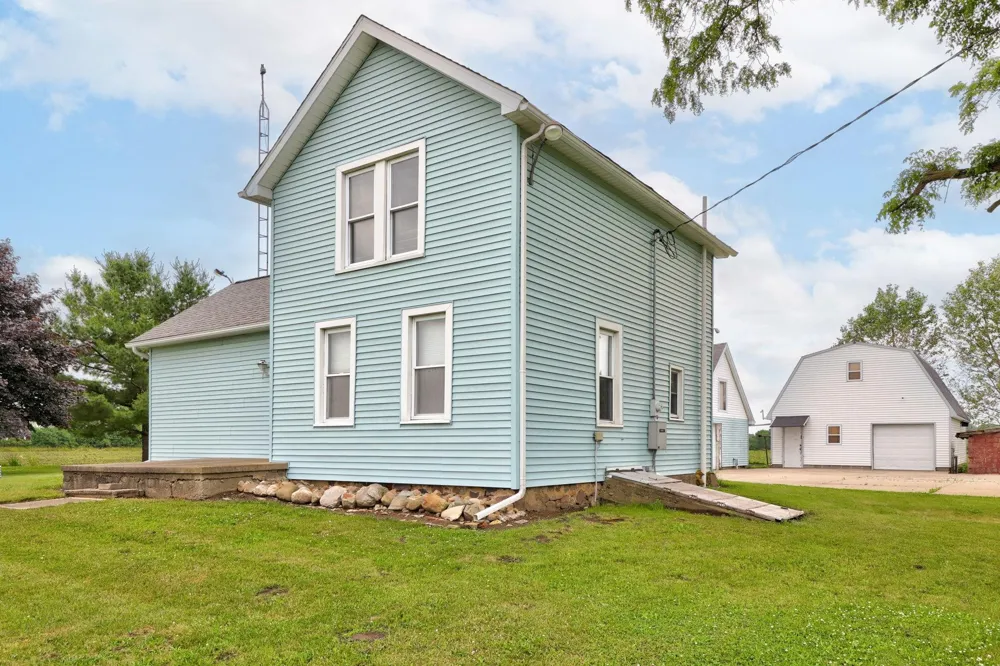 8075 Caine Road Millington Township, MI 48746
