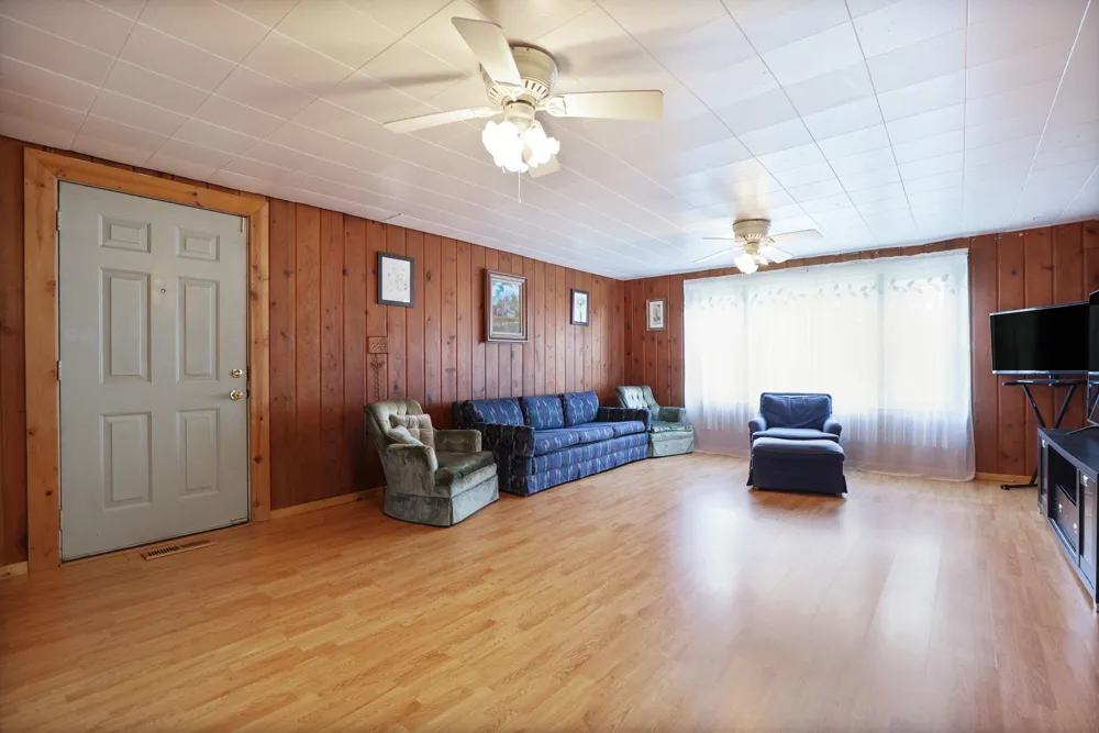 8075 Caine Road Millington Township, MI 48746
