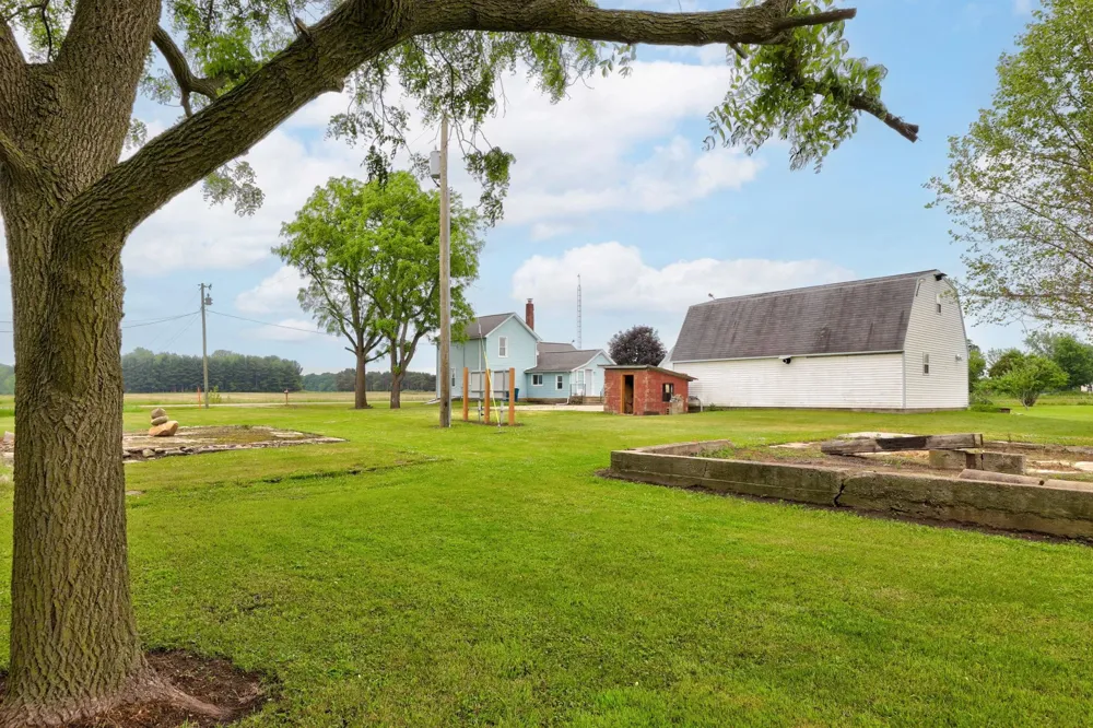 8075 Caine Road Millington Township, MI 48746