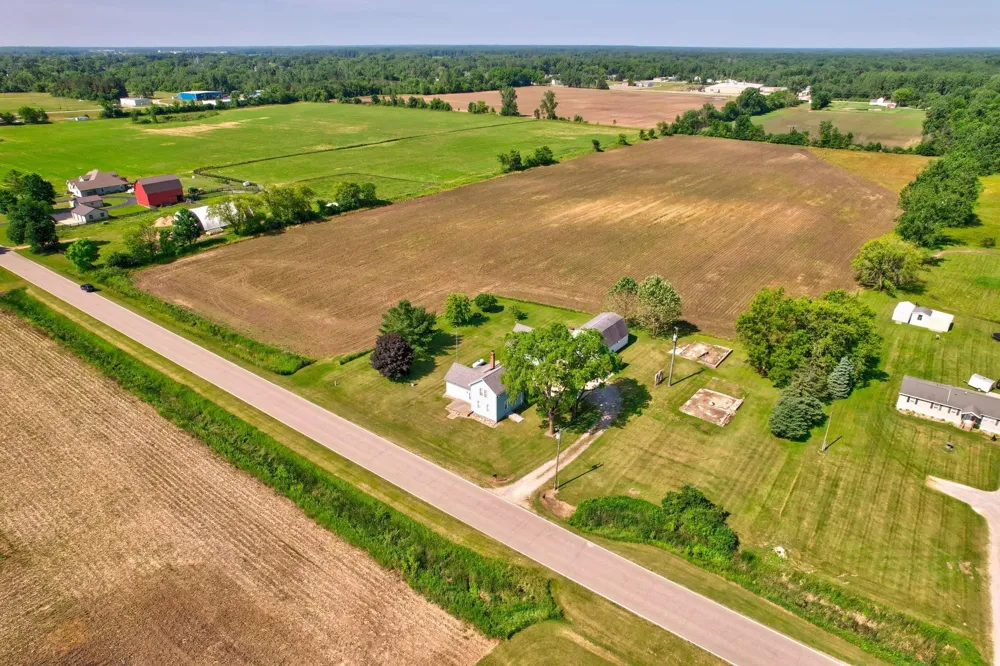 8075 Caine Road Millington Township, MI 48746
