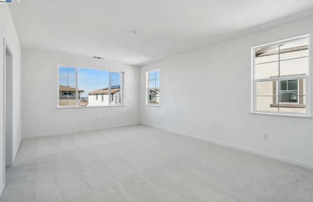349 E Gobind Blvd Mountain House, CA 95391
