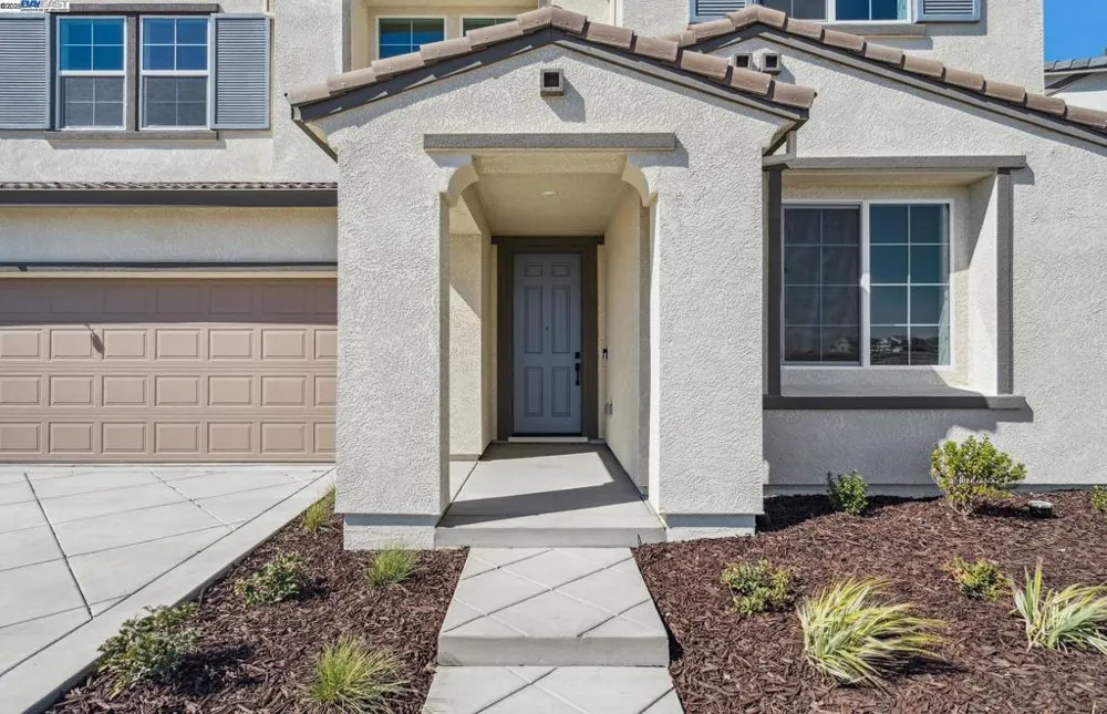 349 E Gobind Blvd Mountain House, CA 95391