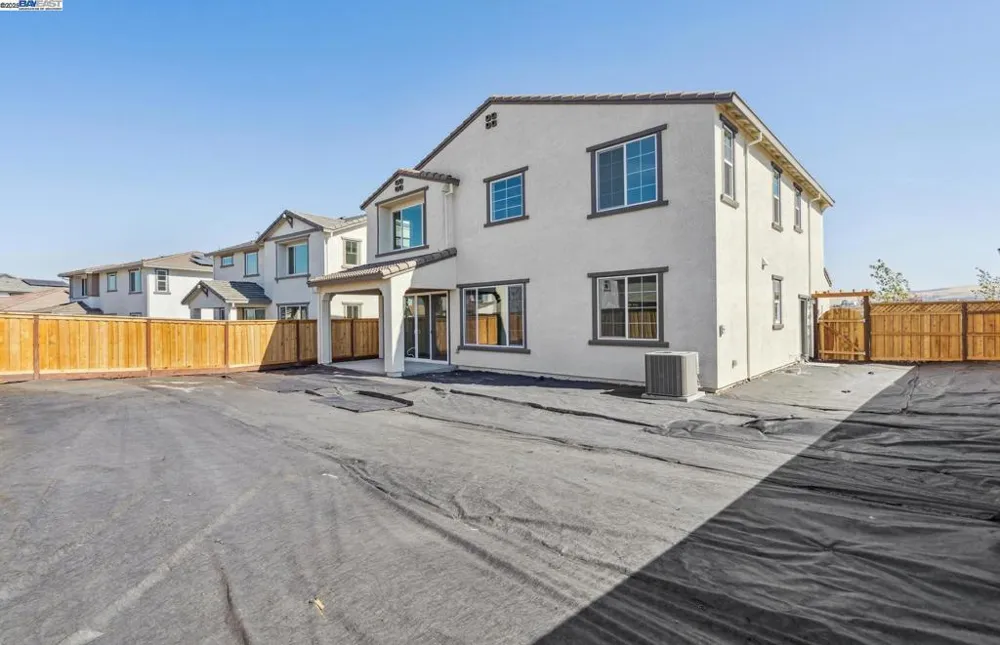 349 E Gobind Blvd Mountain House, CA 95391