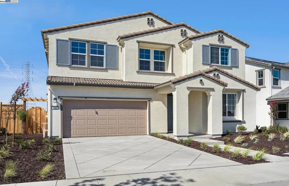 349 E Gobind Blvd Mountain House, CA 95391