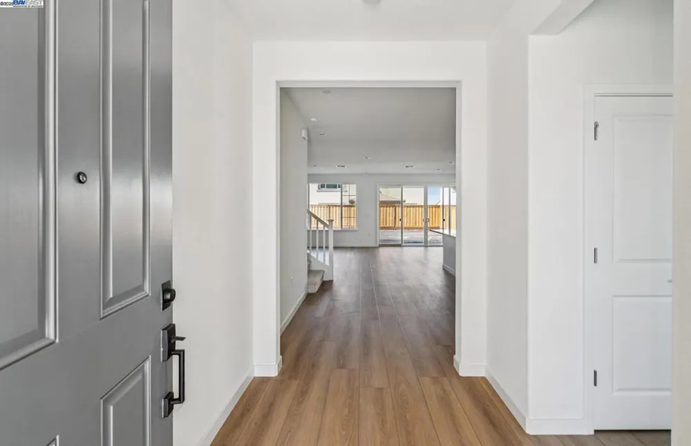 349 E Gobind Blvd Mountain House, CA 95391