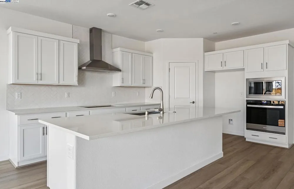 349 E Gobind Blvd Mountain House, CA 95391