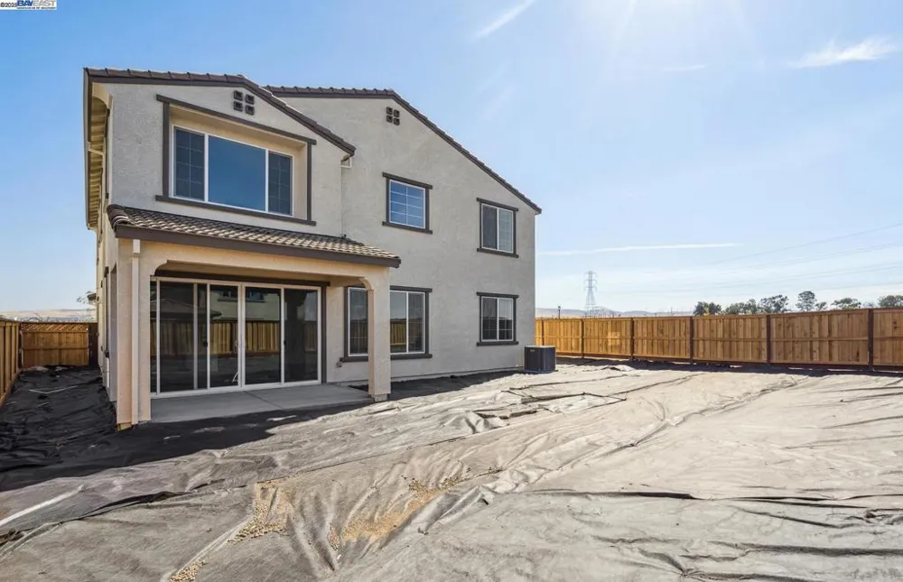 349 E Gobind Blvd Mountain House, CA 95391
