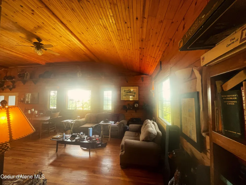 21160 Corbin Hill Road Hayden, ID 83835