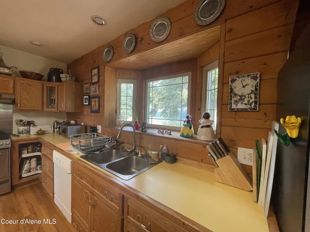 21160 Corbin Hill Road Hayden, ID 83835