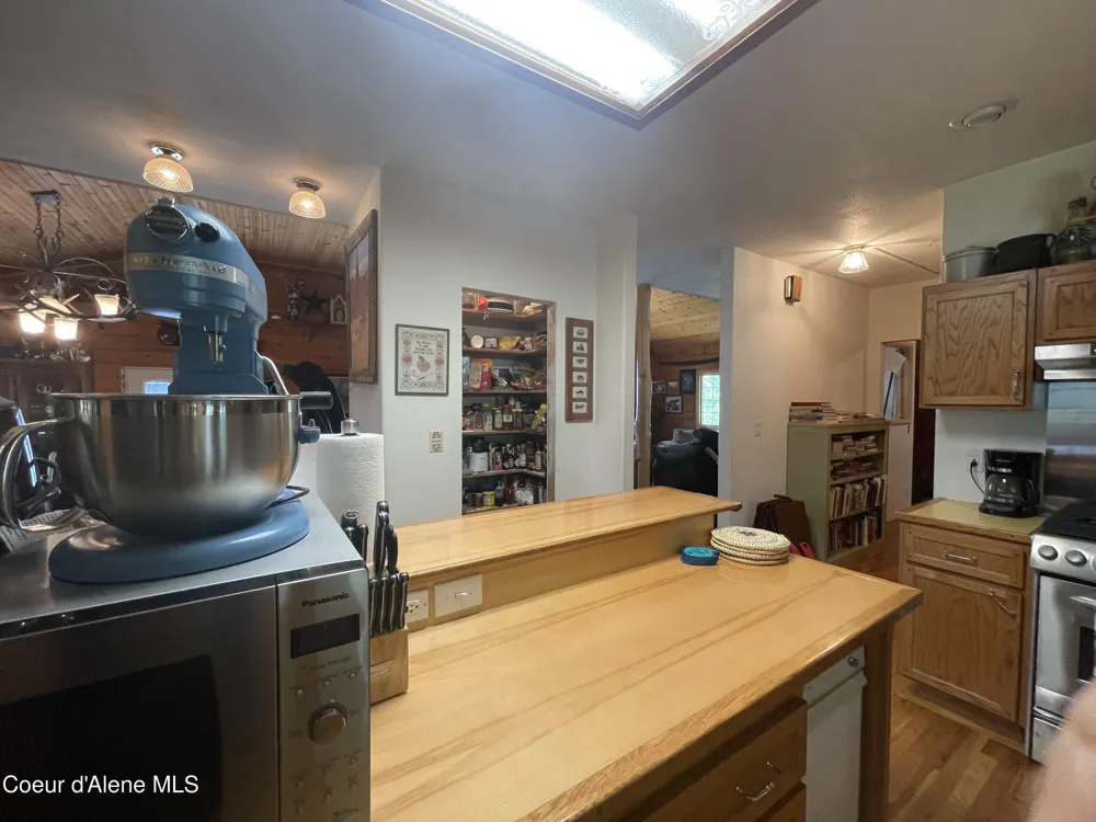 21160 Corbin Hill Road Hayden, ID 83835