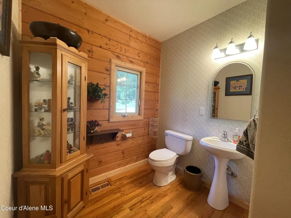 21160 Corbin Hill Road Hayden, ID 83835