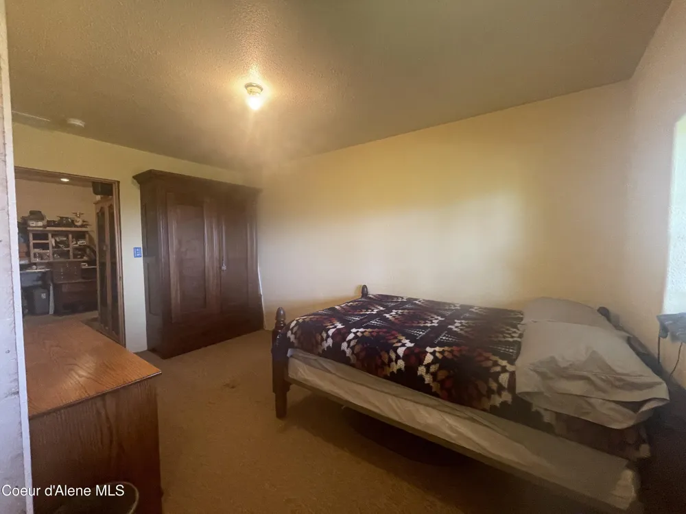 21160 Corbin Hill Road Hayden, ID 83835