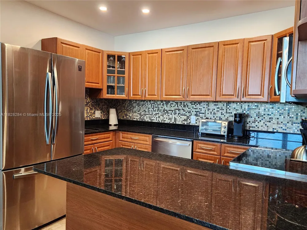 3505 S Ocean Dr #320 Hollywood, FL 33019