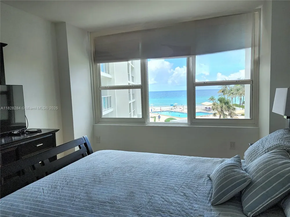 3505 S Ocean Dr #320 Hollywood, FL 33019