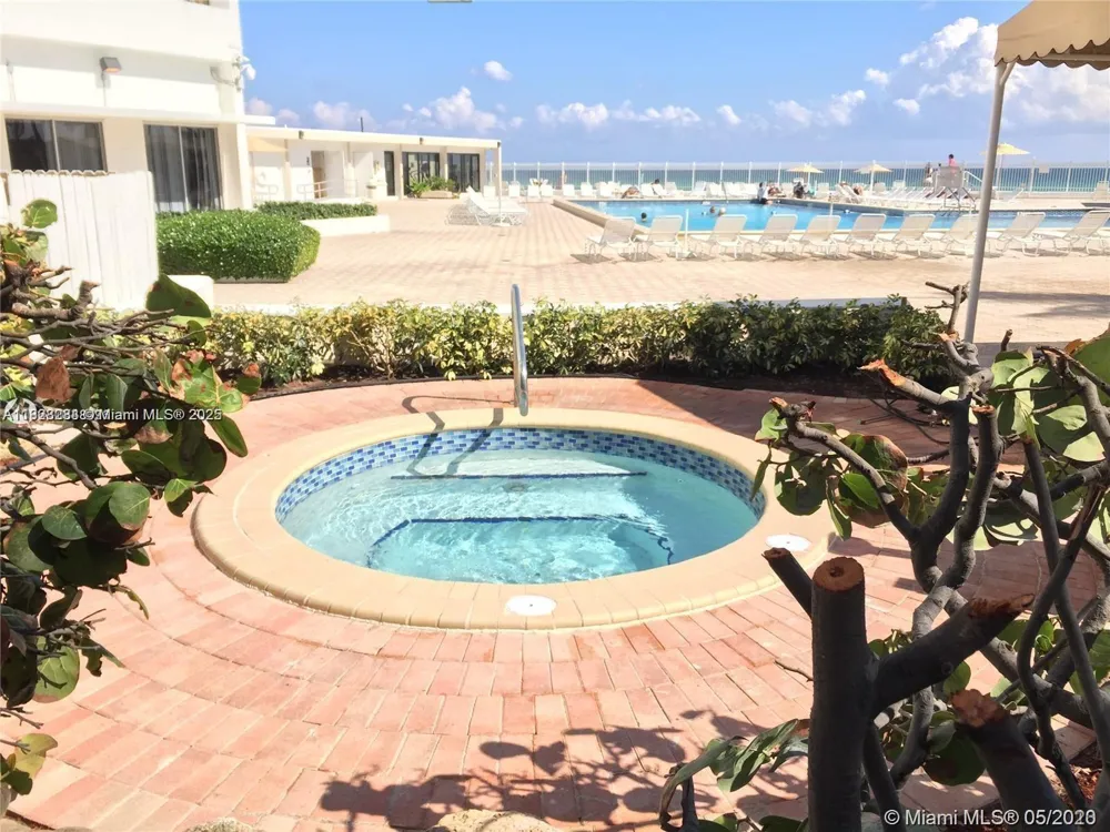 3505 S Ocean Dr #320 Hollywood, FL 33019