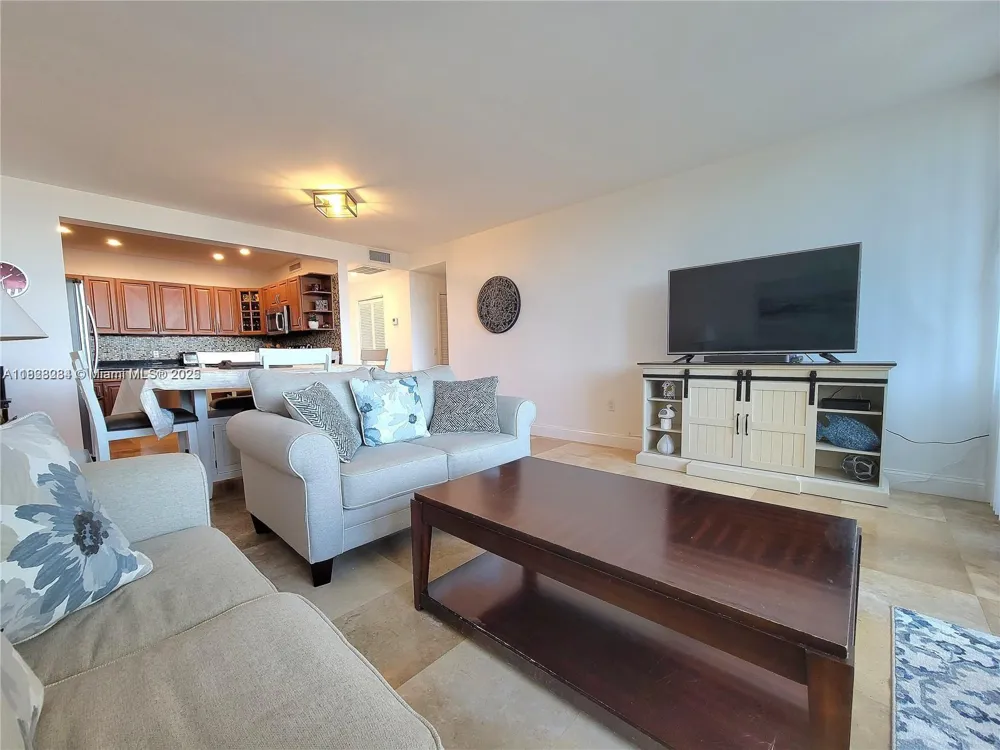 3505 S Ocean Dr #320 Hollywood, FL 33019