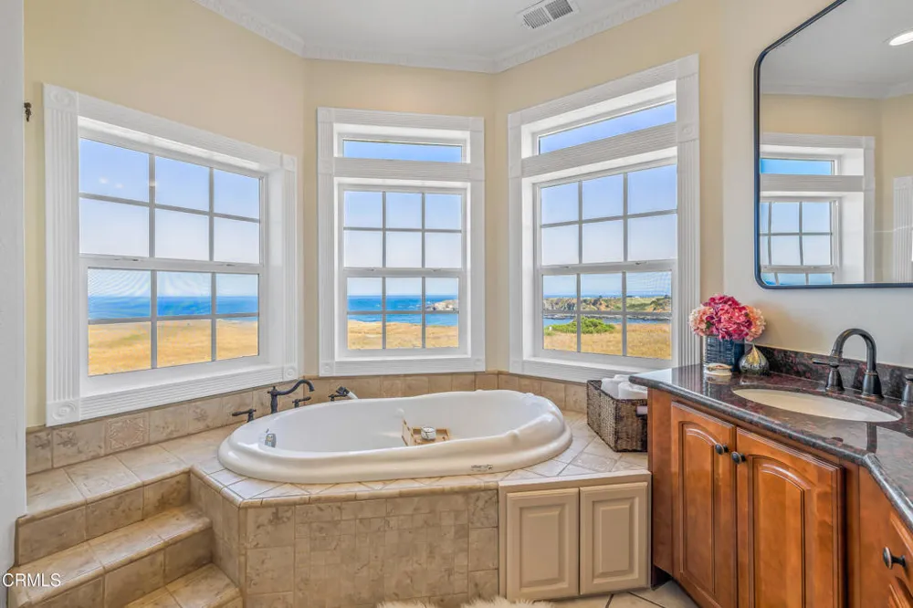 19351 Del Mar Drive Fort Bragg, CA 95437