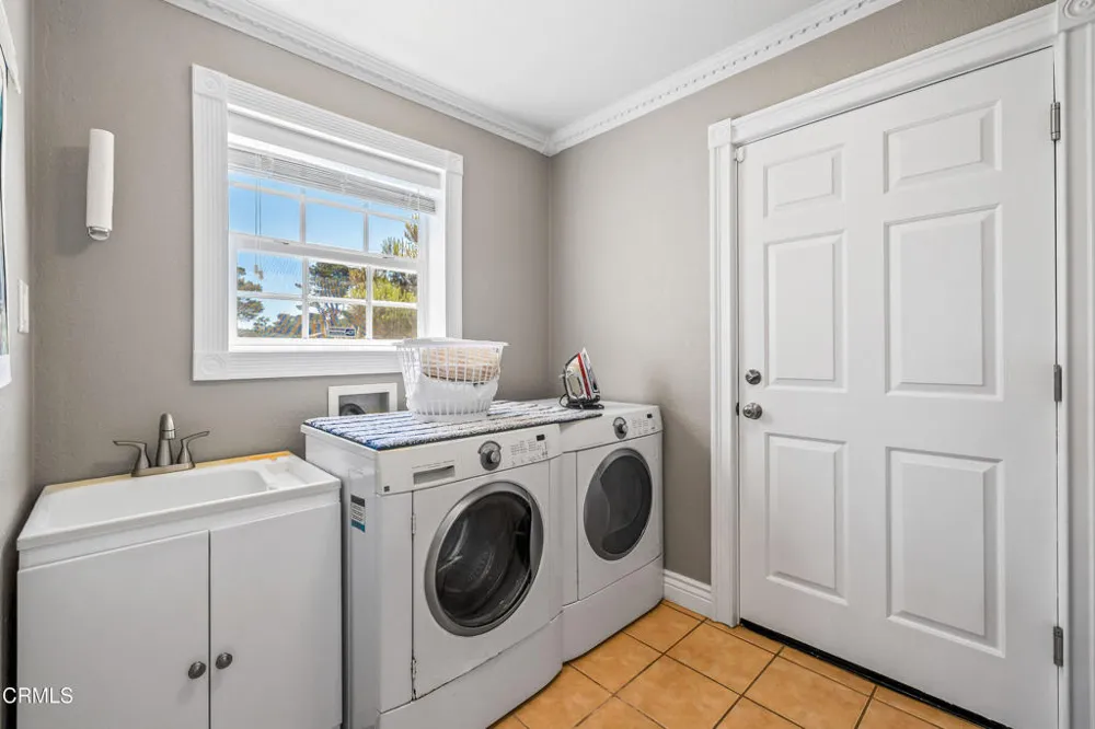 19351 Del Mar Drive Fort Bragg, CA 95437