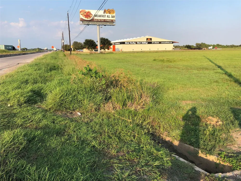 3715 Hwy 59 Rosenberg, TX 77471