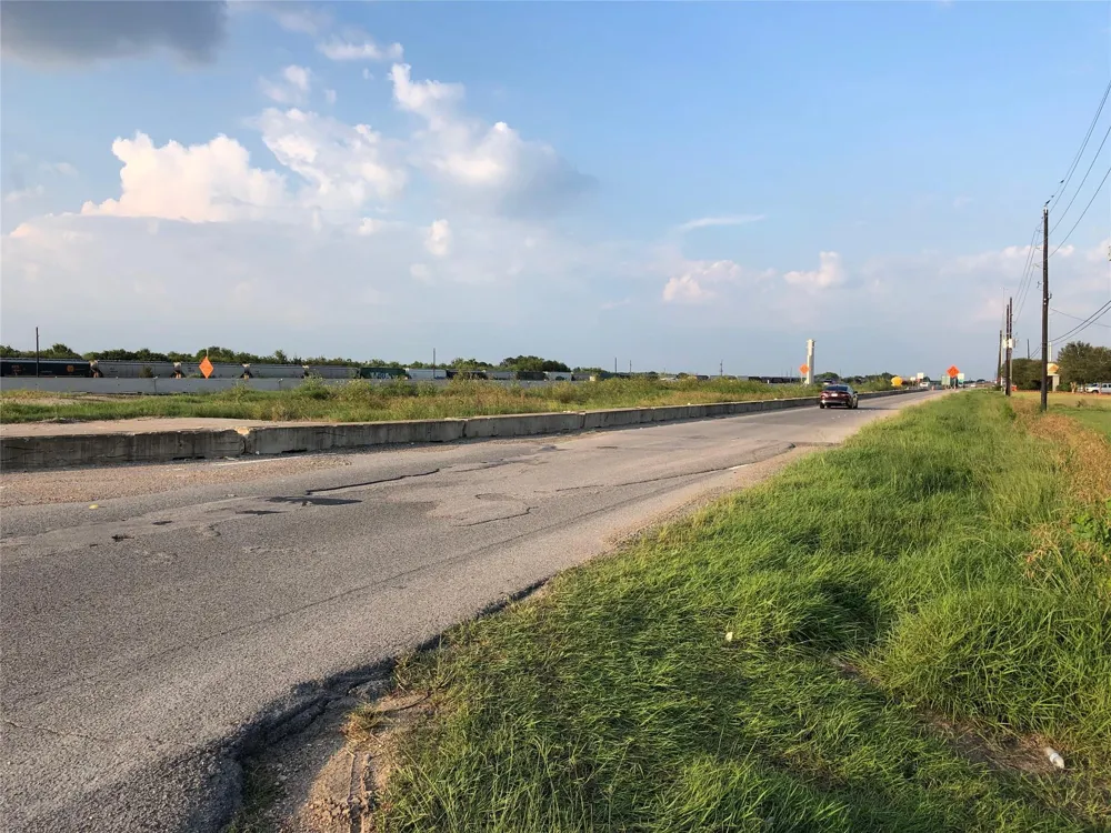 3715 Hwy 59 Rosenberg, TX 77471