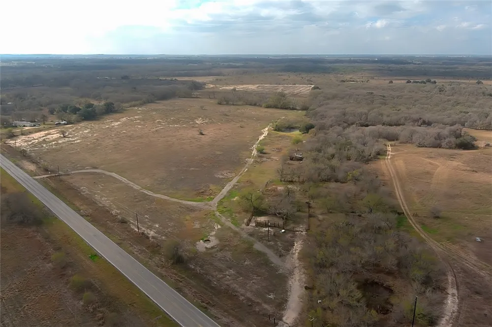 9411 FM 86 Highway Lockhart, TX 78644