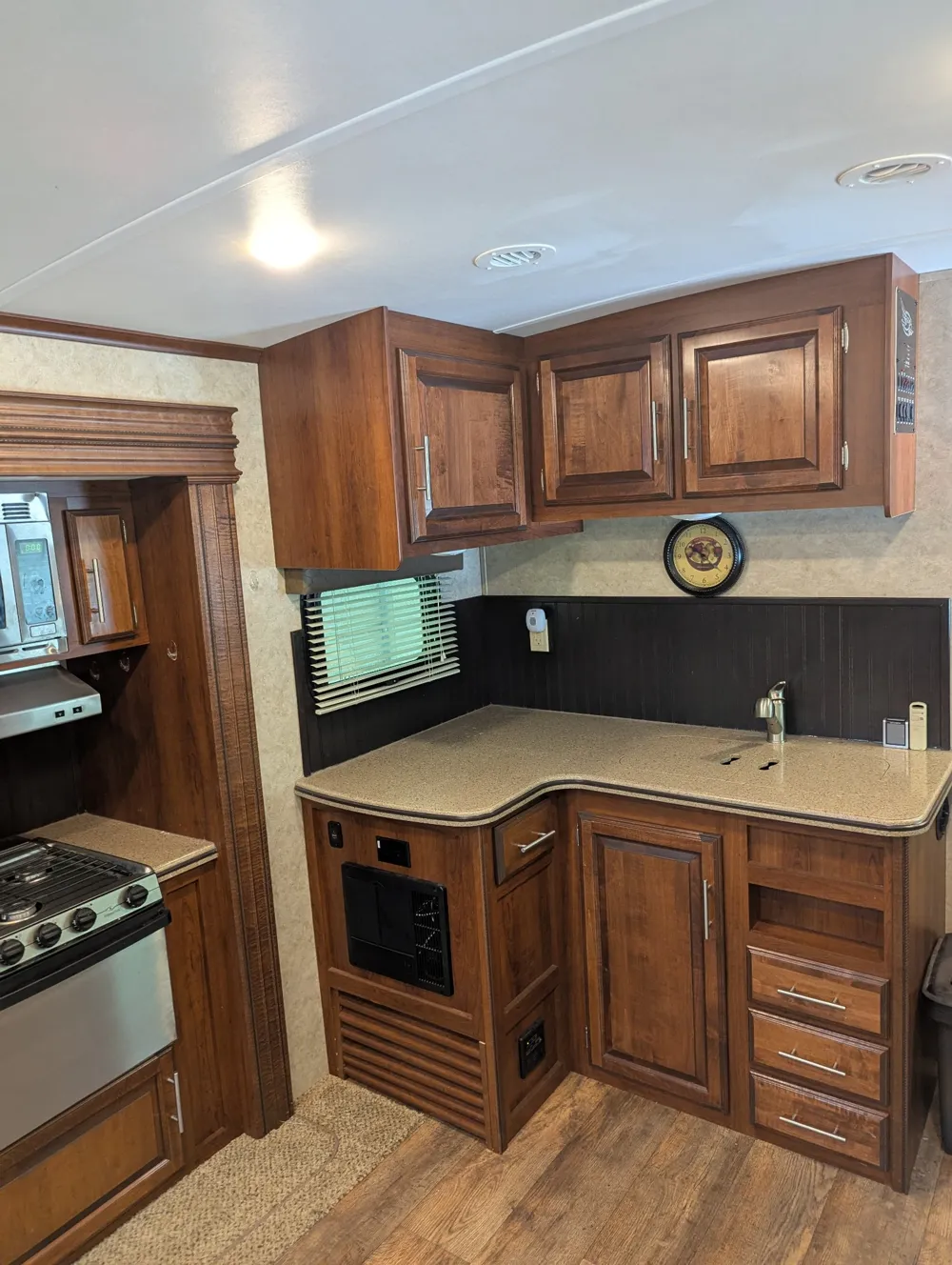 210 Edwin Smith Ln Gainesboro, TN 38562
