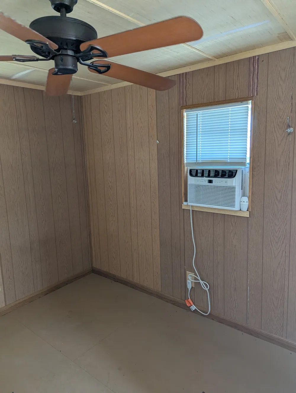 210 Edwin Smith Ln Gainesboro, TN 38562