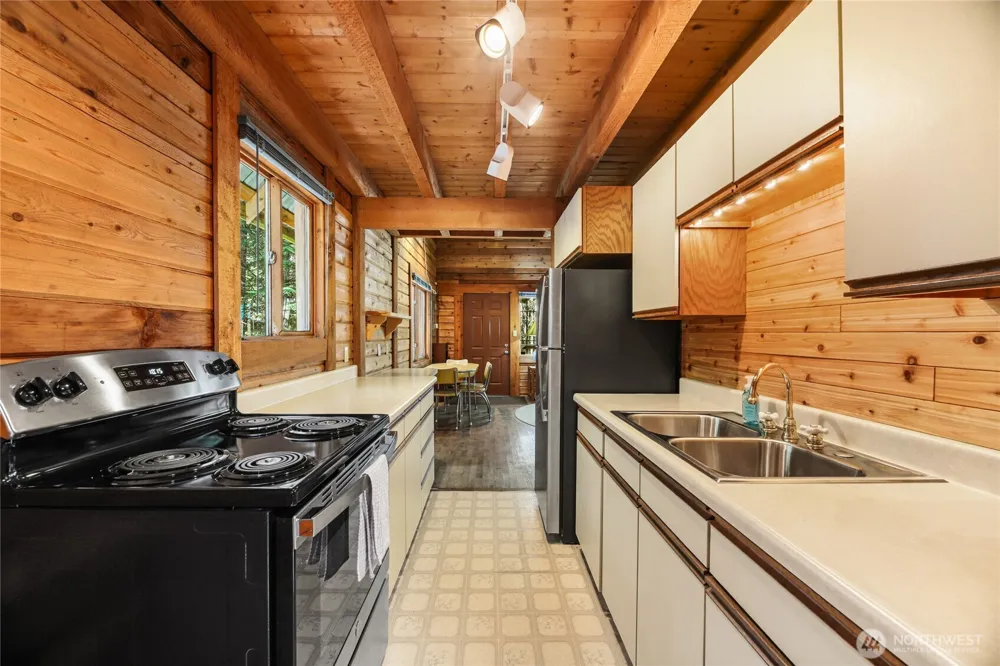 81 Snow Cabin Place Snoqualmie Pass, WA 98068