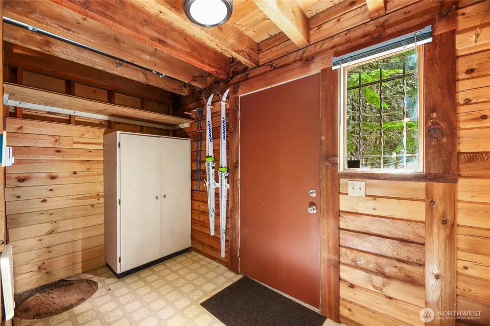 81 Snow Cabin Place Snoqualmie Pass, WA 98068