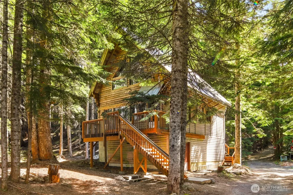 81 Snow Cabin Place Snoqualmie Pass, WA 98068