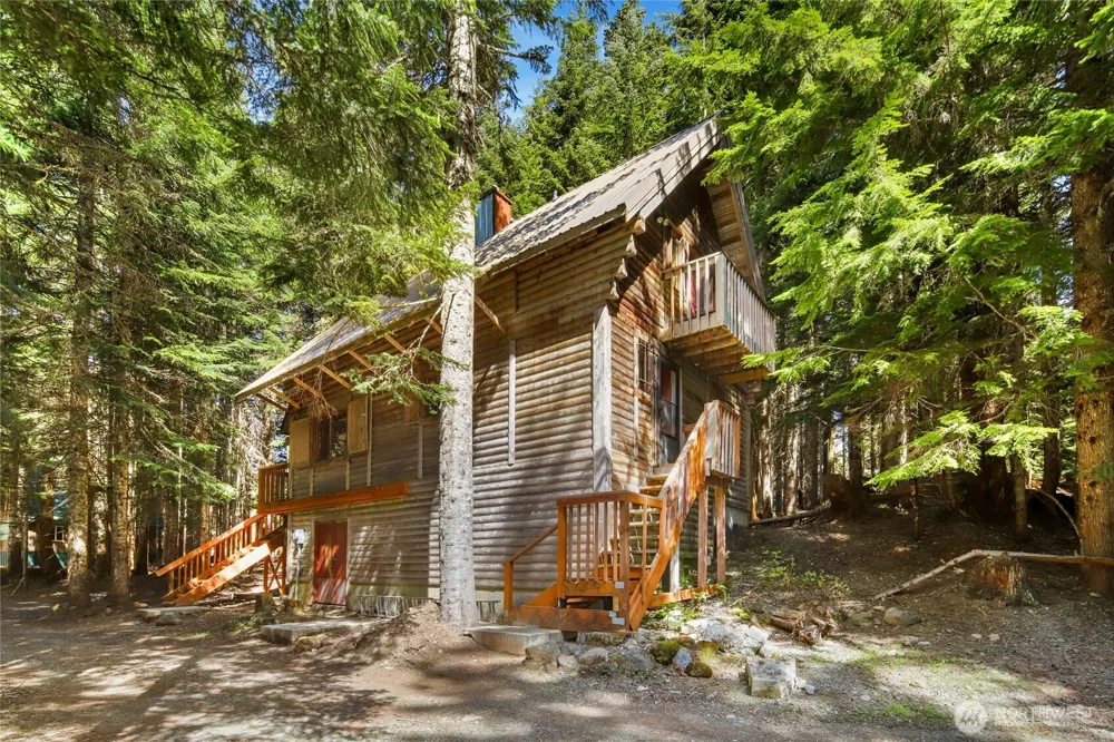81 Snow Cabin Place Snoqualmie Pass, WA 98068