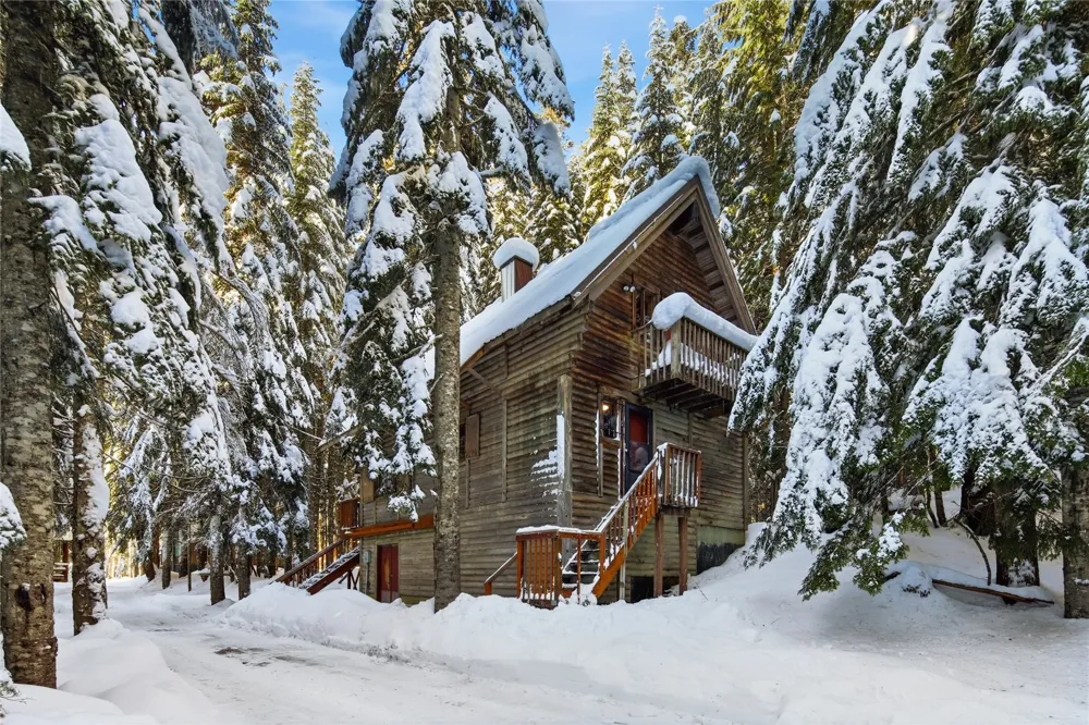 81 Snow Cabin Place Snoqualmie Pass, WA 98068