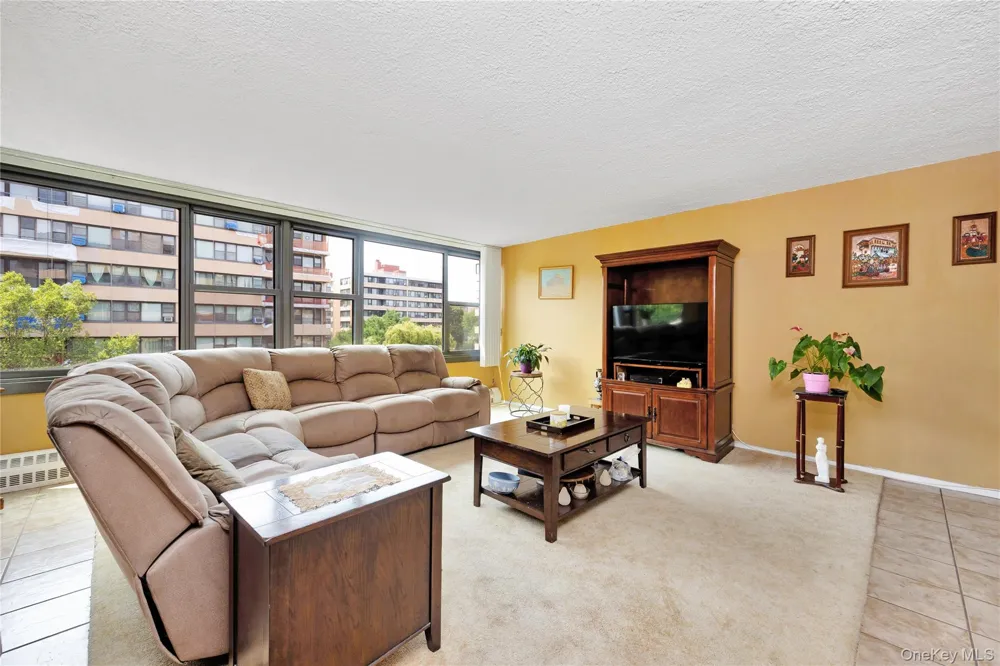 166-31 9th Avenue #6A Beechhurst, NY 11357