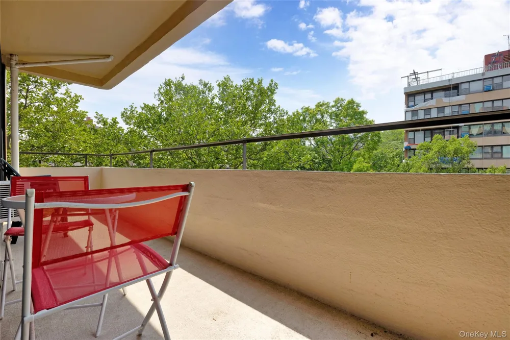 166-31 9th Avenue #6A Beechhurst, NY 11357