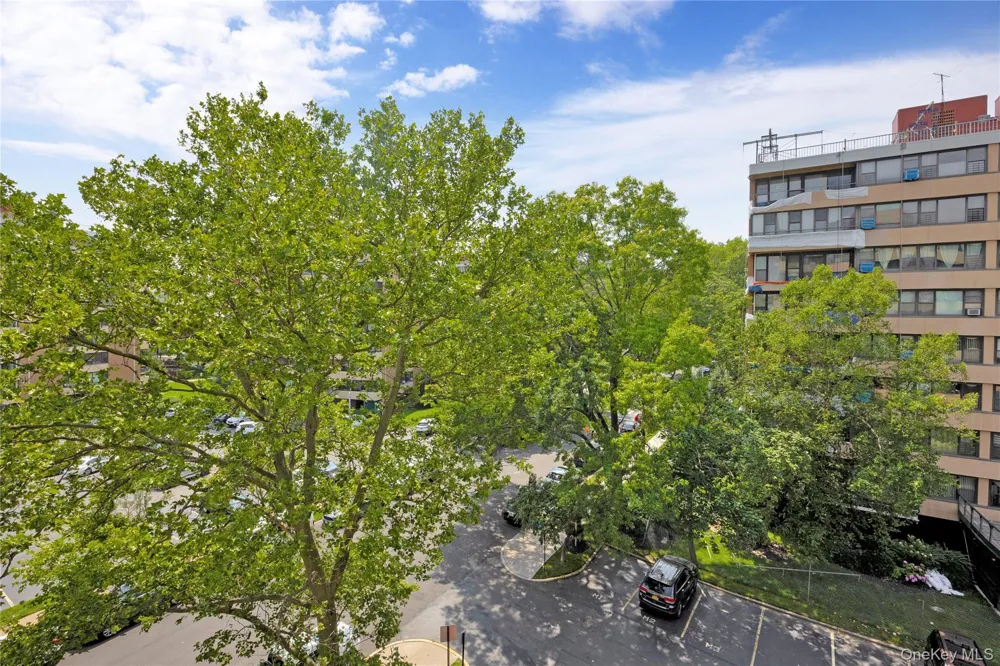 166-31 9th Avenue #6A Beechhurst, NY 11357
