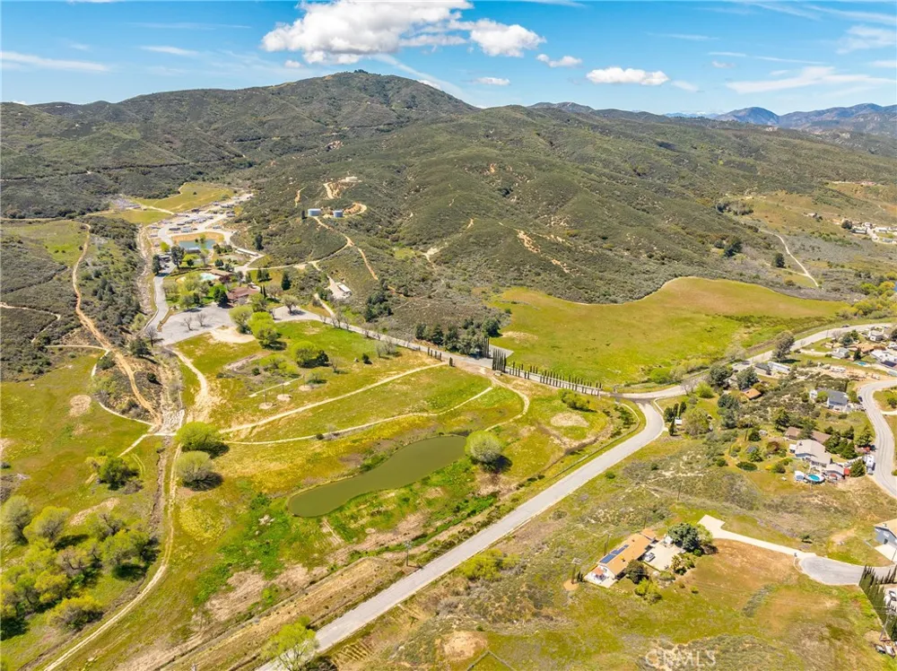 14780 Elizabeth Lake Road Lake Elizabeth, CA 93532