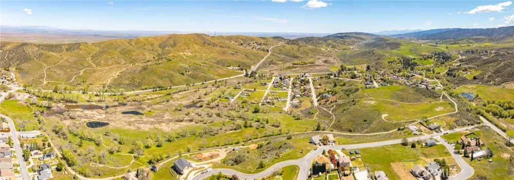 14780 Elizabeth Lake Road Lake Elizabeth, CA 93532