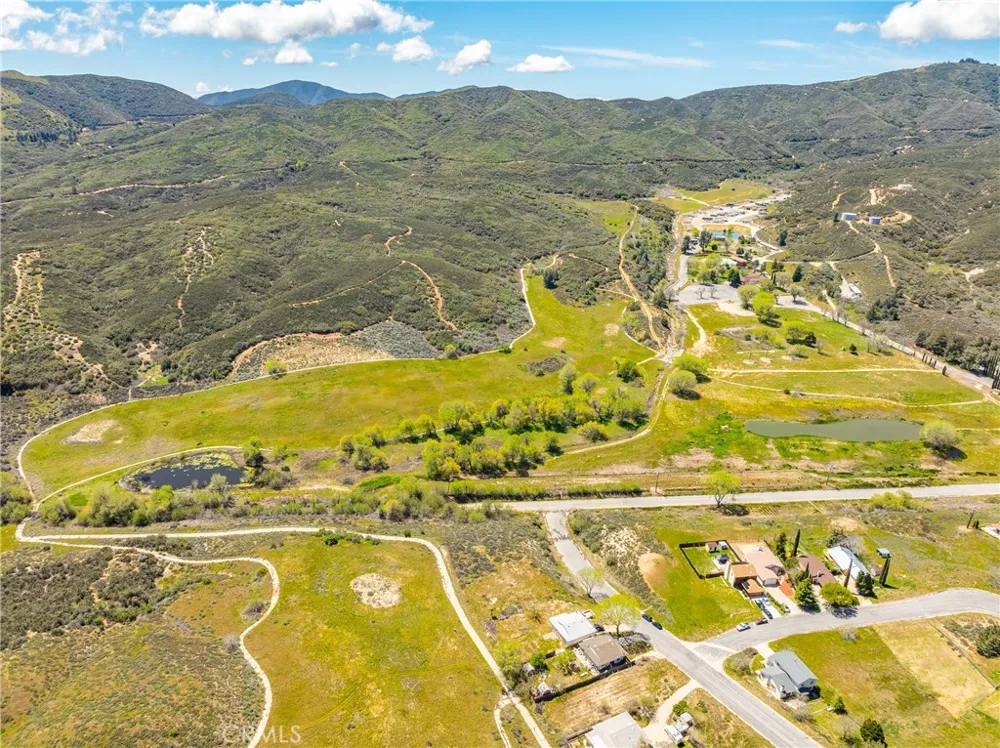 14780 Elizabeth Lake Road Lake Elizabeth, CA 93532