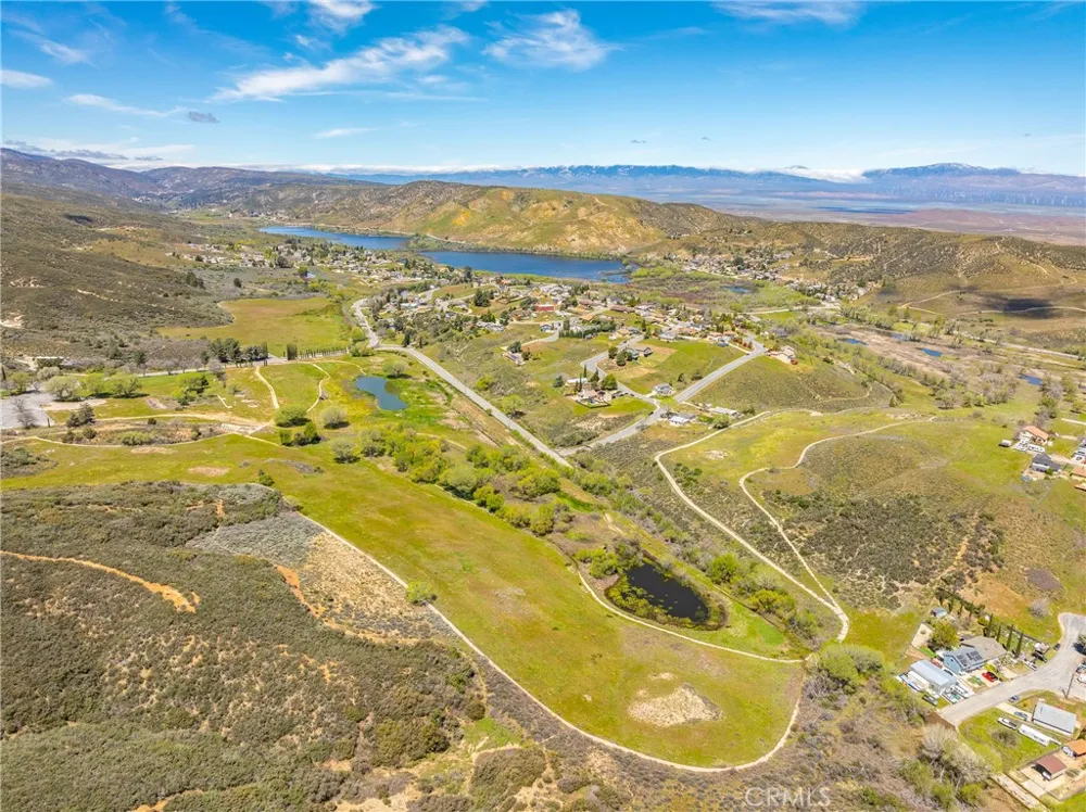 14780 Elizabeth Lake Road Lake Elizabeth, CA 93532